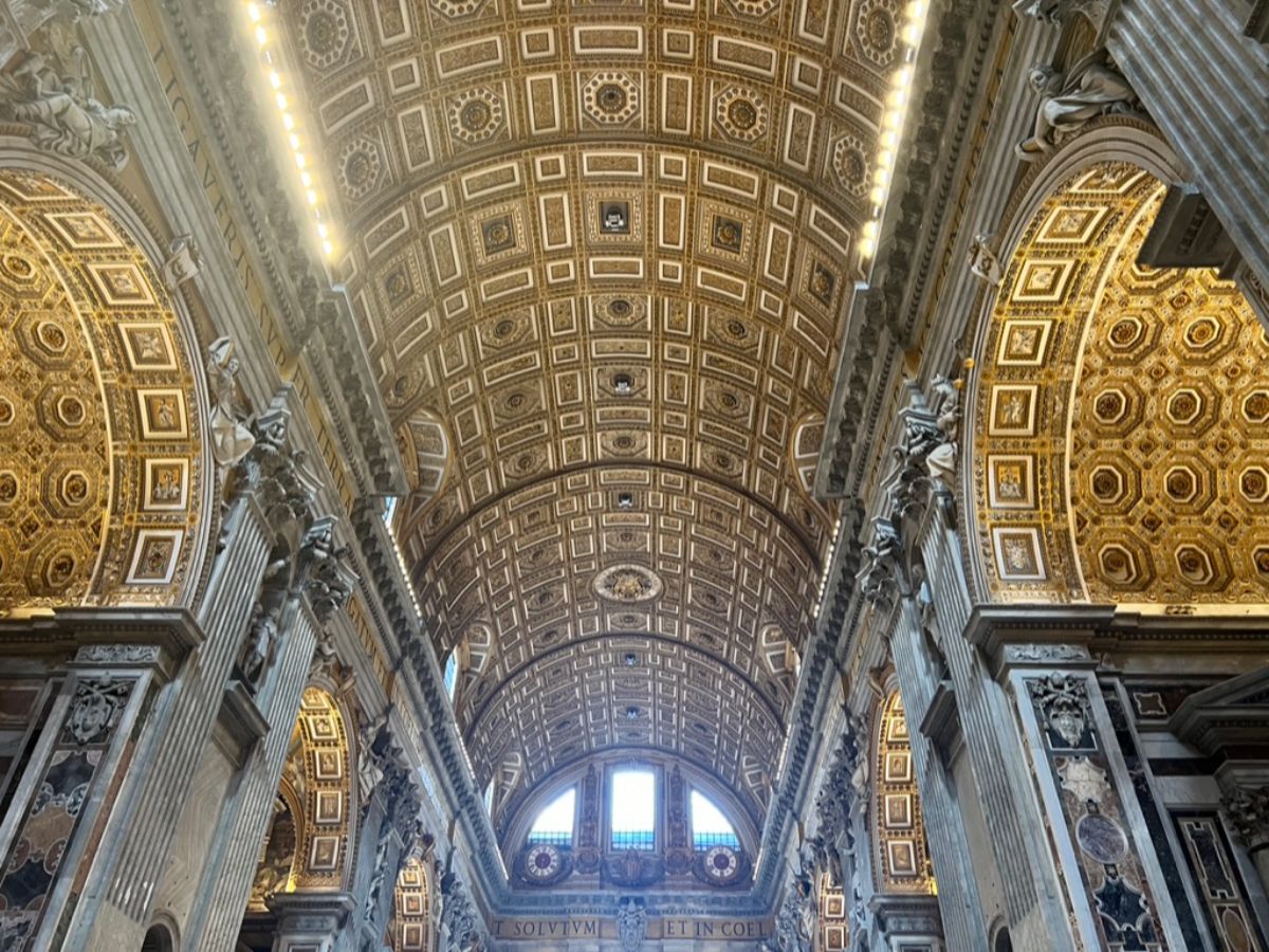 Inside-st.-peter-basilica.jpeg