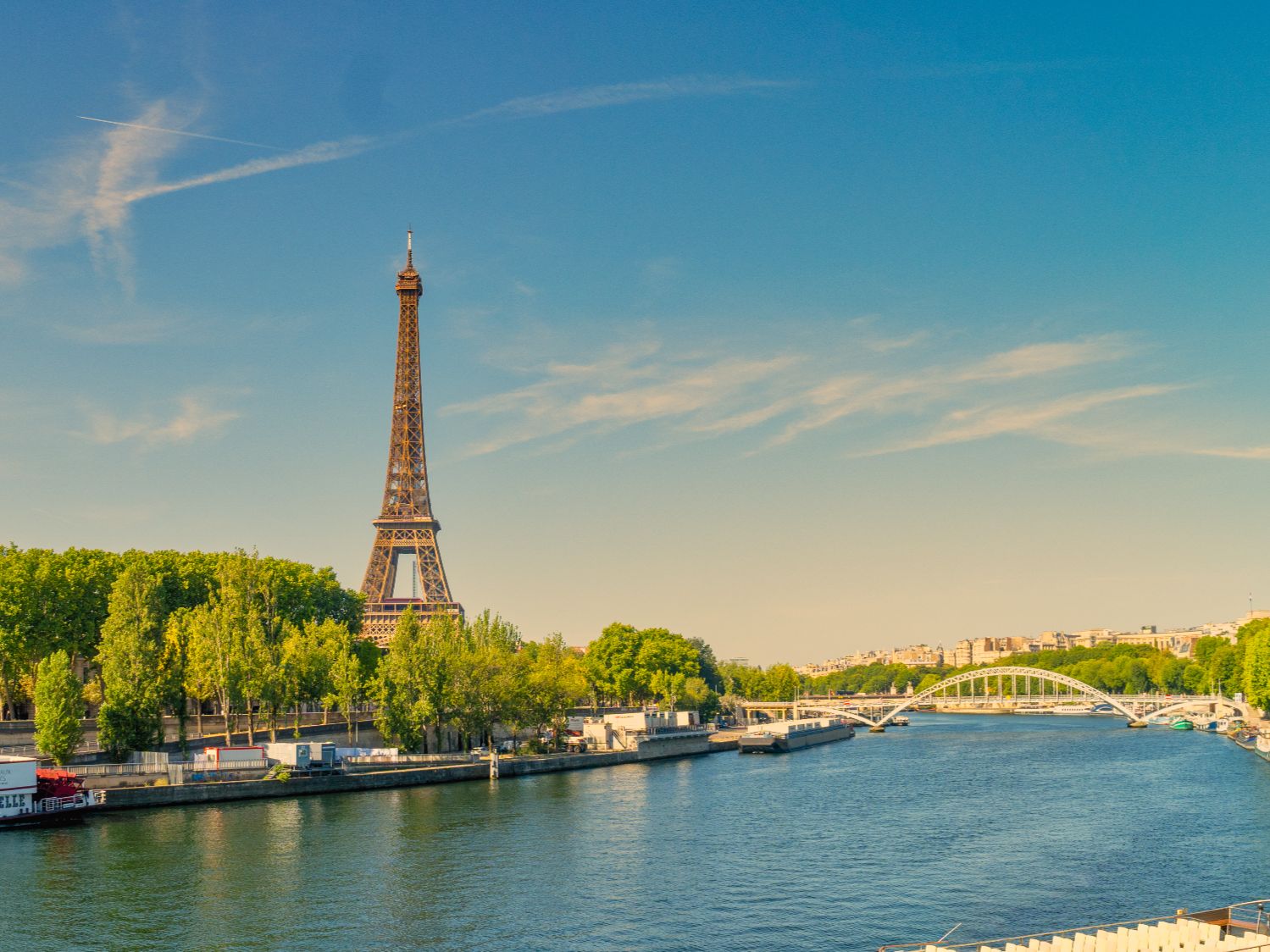 Eiffel Tower Summit Group Tour