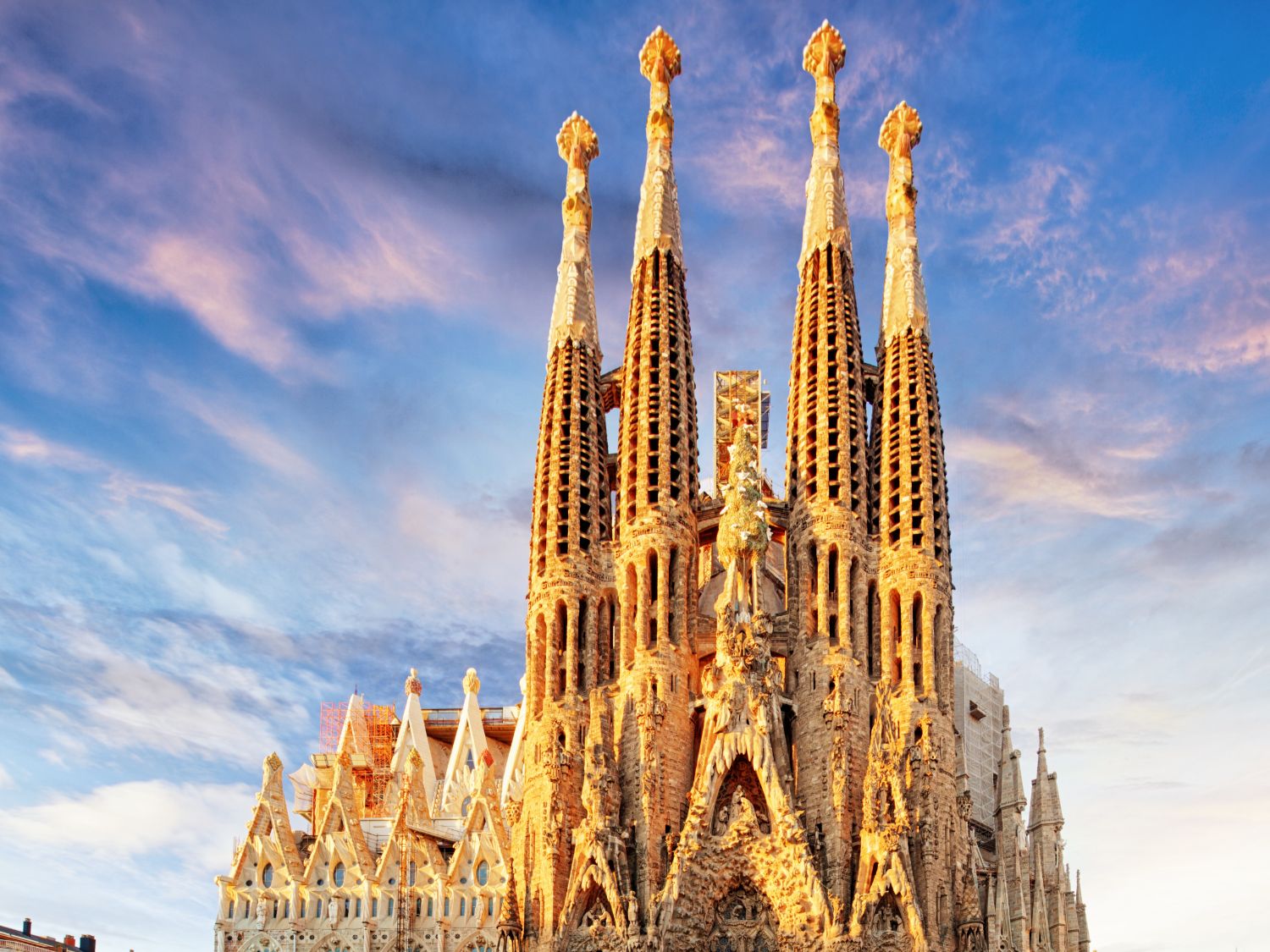 sagrada-familia-panoramic-view-1
